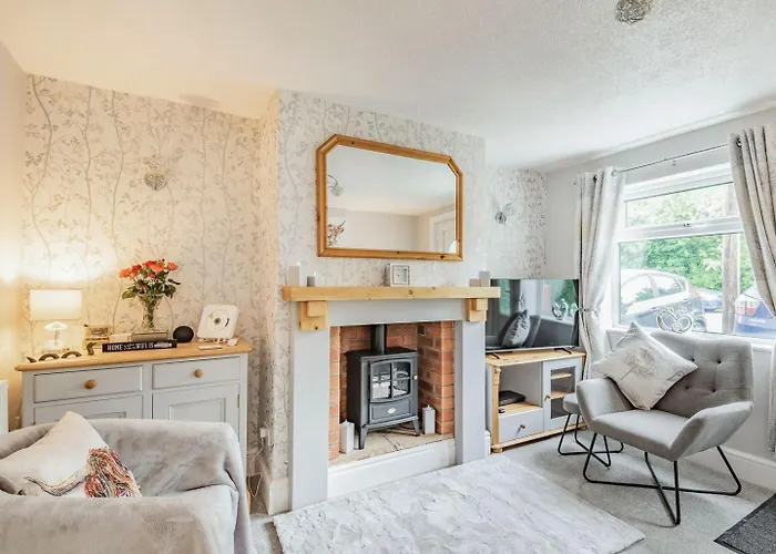 Comfy Kozy Cottage
